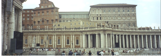 VaticanSquare-Right-Rear