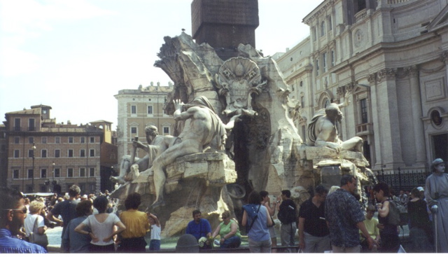 Fountain-Oblesik-Closeup