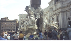 Fountain-Oblesik-Closeup